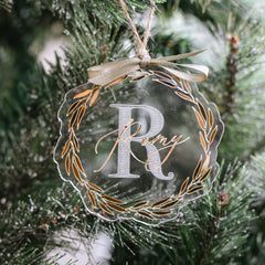 Love Christmas | Dein Name im Kranz - Weihnachtsbaumanhänger