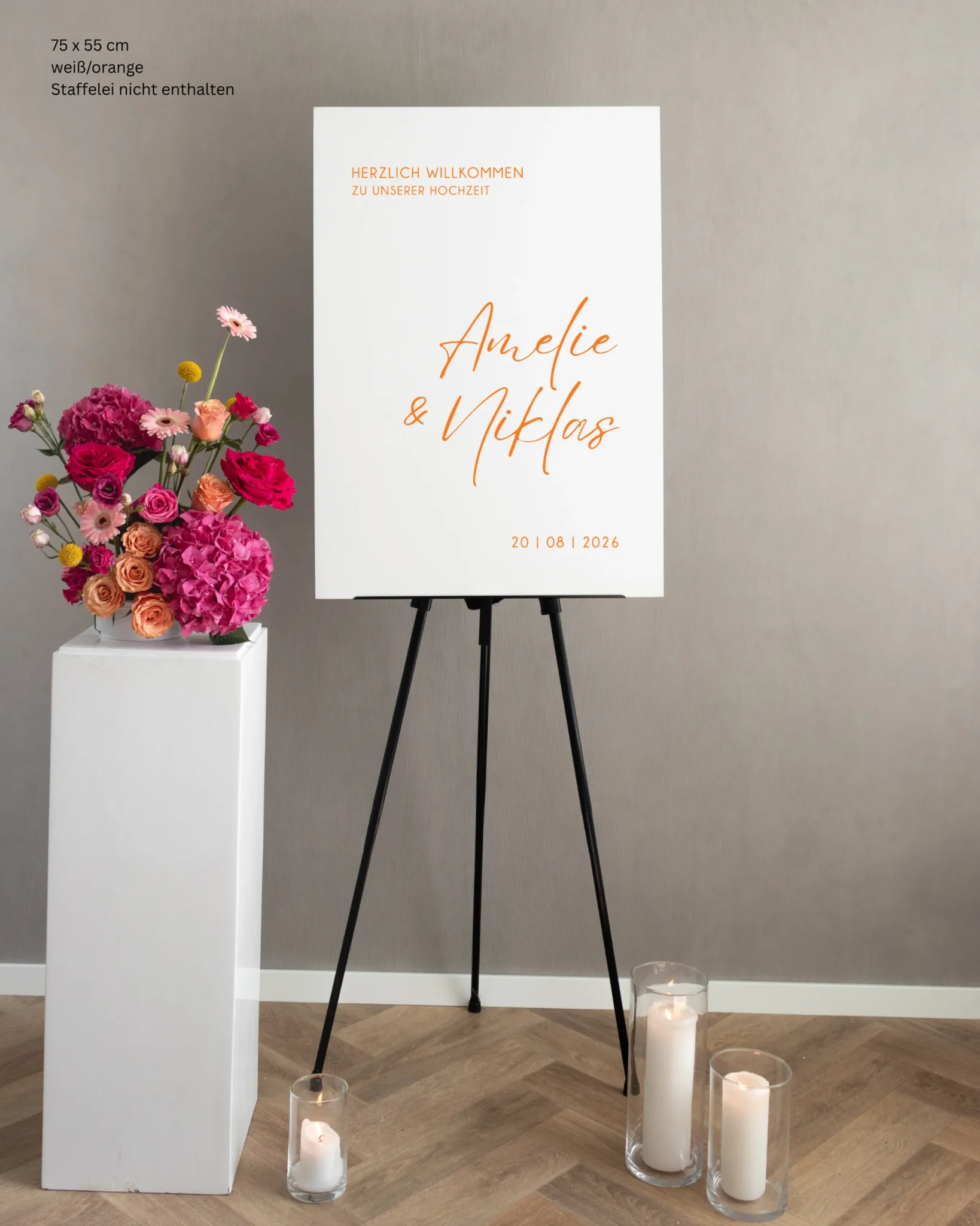 Easy Willkommensschild aus Acryl im Hochformat mit Namen in Schreibschrift, Gruß und Datum